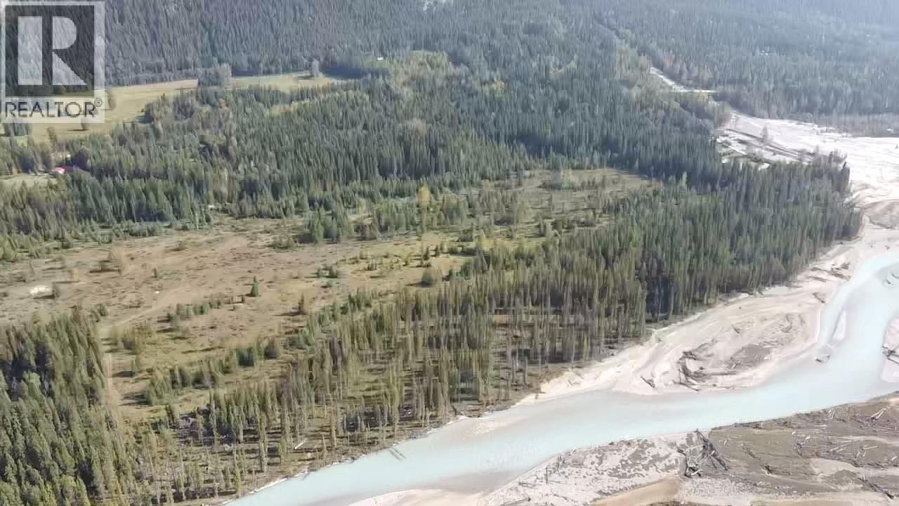 2237 Blaeberry Road, Golden, British Columbia  V0A 1H1 - Photo 1 - 10363361