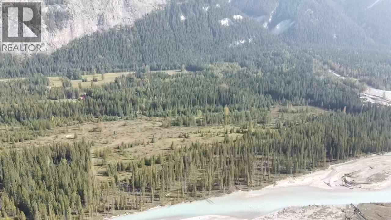 2237 Blaeberry Road, Golden, British Columbia  V0A 1H1 - Photo 11 - 10363361