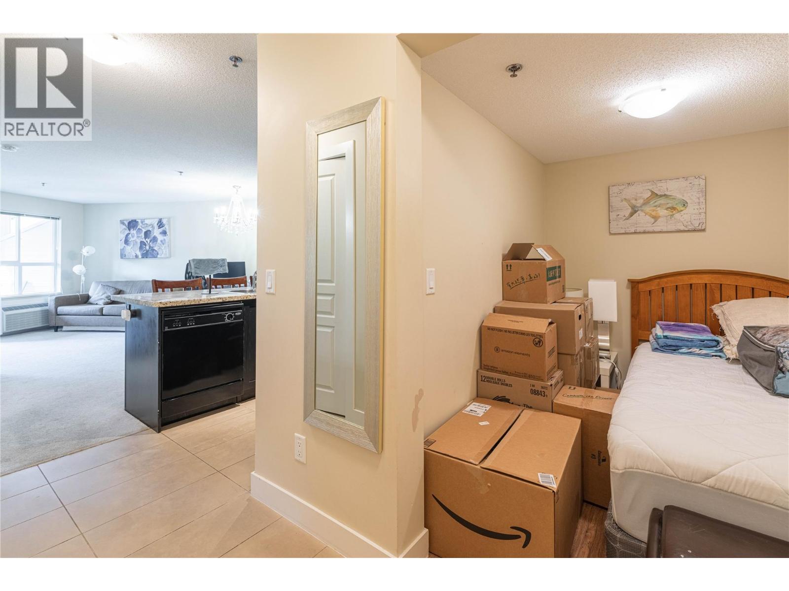 1089 Sunset Drive Unit# 218, Kelowna, British Columbia  V1Y 9Z3 - Photo 4 - 10363297