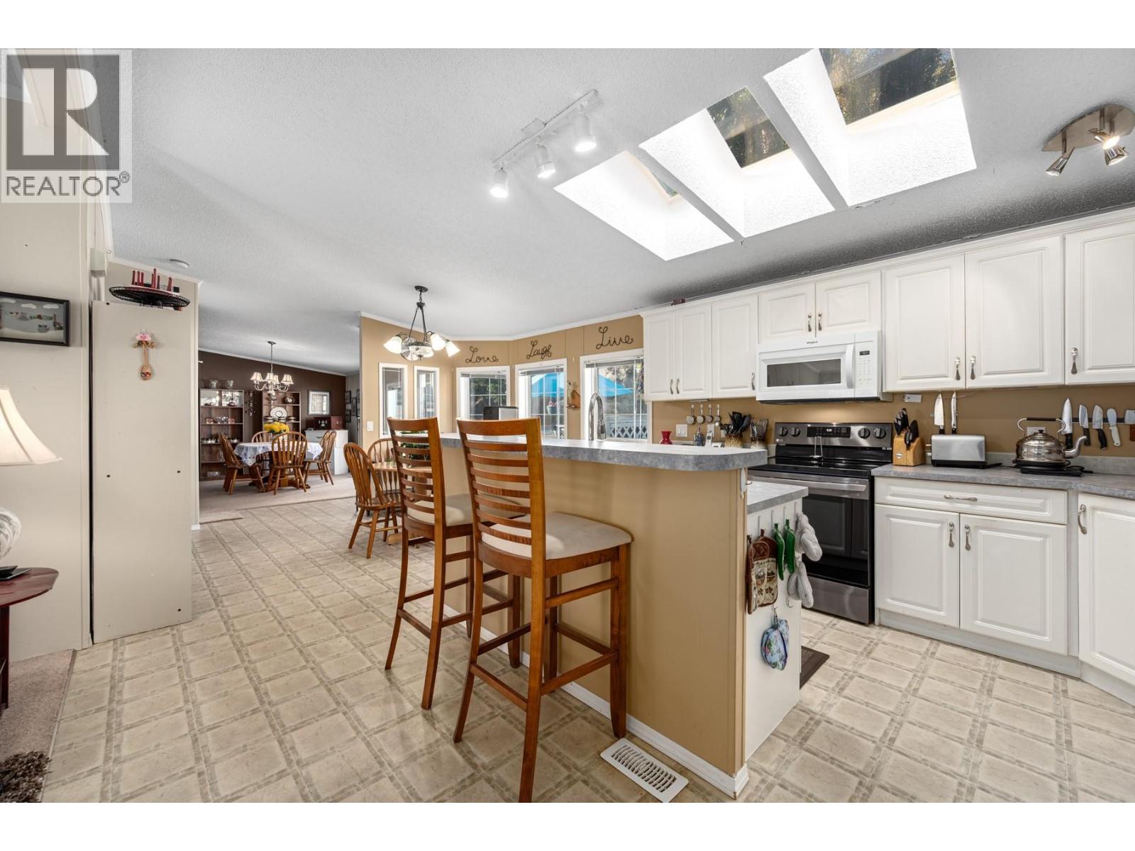 1098 Houston Street Unit# 34, Merritt, British Columbia  V1K 1C3 - Photo 3 - 10363079