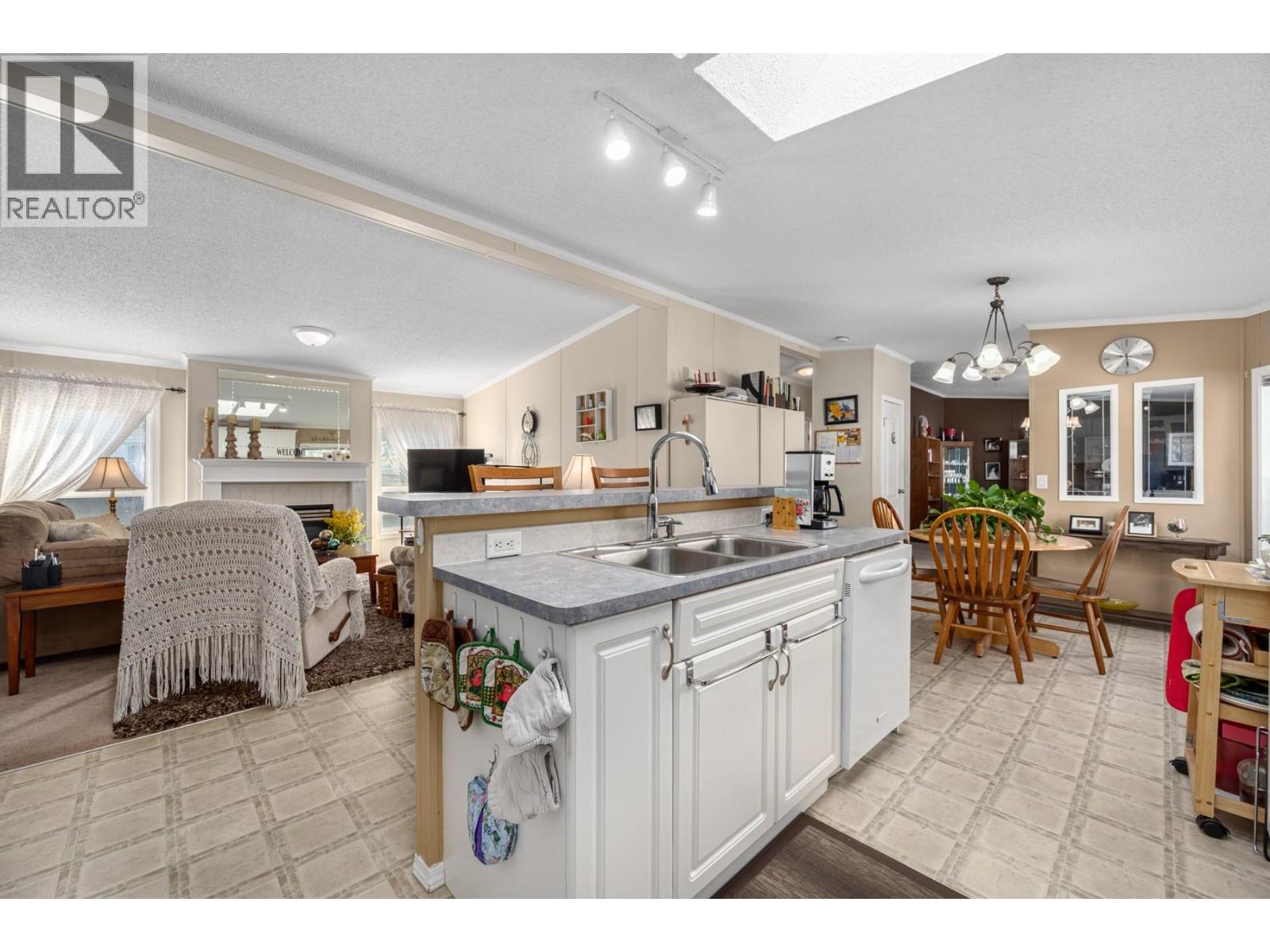 1098 Houston Street Unit# 34, Merritt, British Columbia  V1K 1C3 - Photo 4 - 10363079