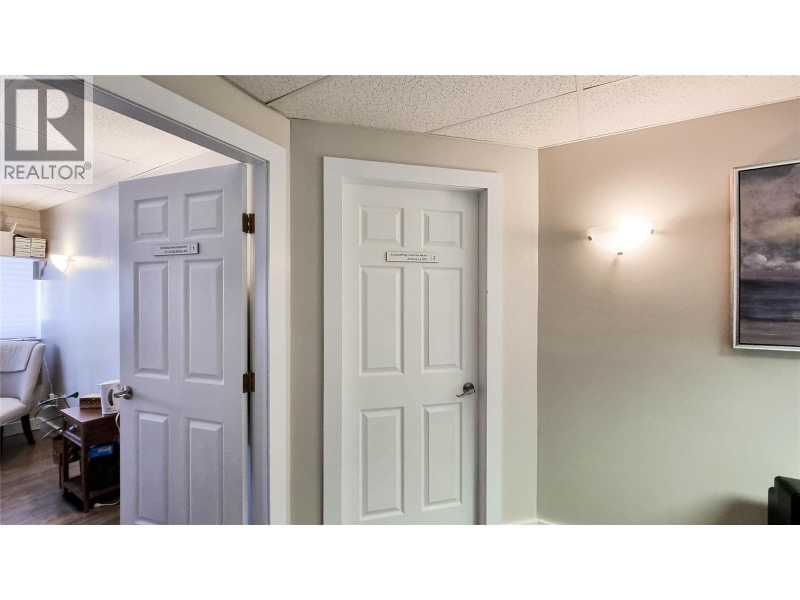 1607 Ellis Street, Kelowna, British Columbia  V1Y 2A8 - Photo 14 - 10363326