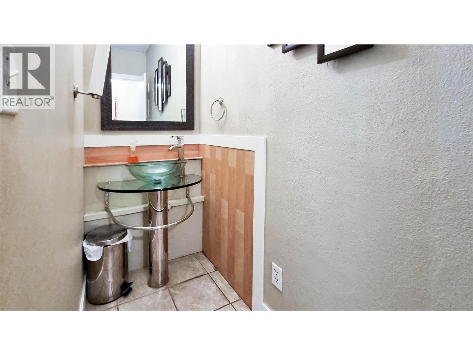 1607 Ellis Street, Kelowna, British Columbia  V1Y 2A8 - Photo 21 - 10363326