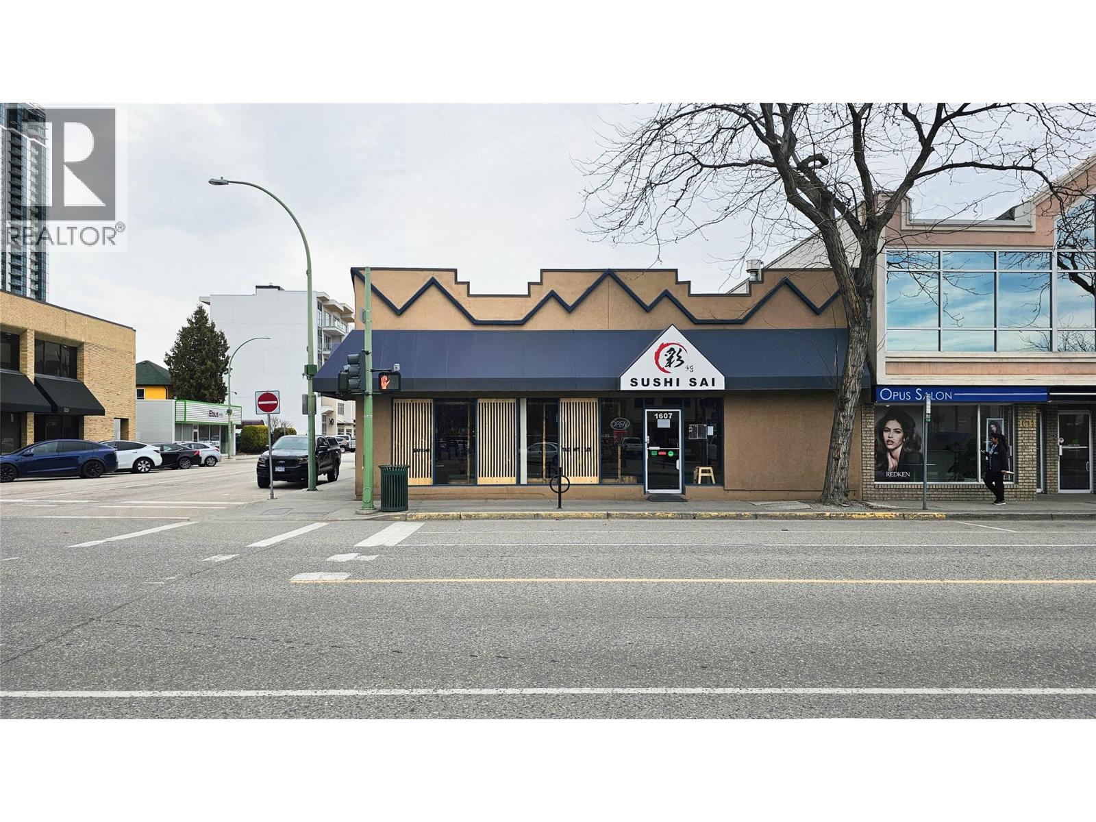 1607 Ellis Street, Kelowna, British Columbia  V1Y 2A8 - Photo 4 - 10363326