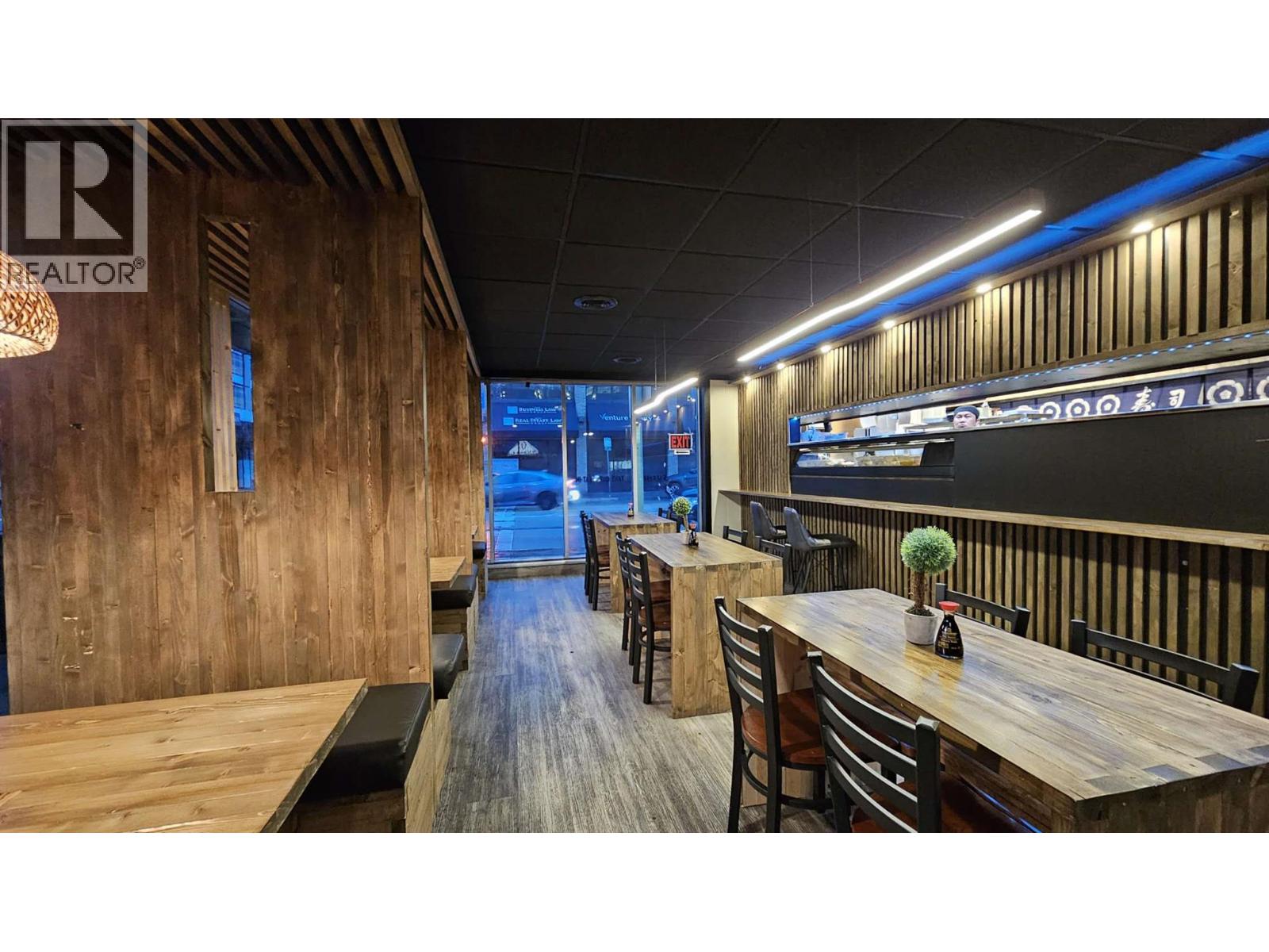 1607 Ellis Street, Kelowna, British Columbia  V1Y 2A8 - Photo 5 - 10363326