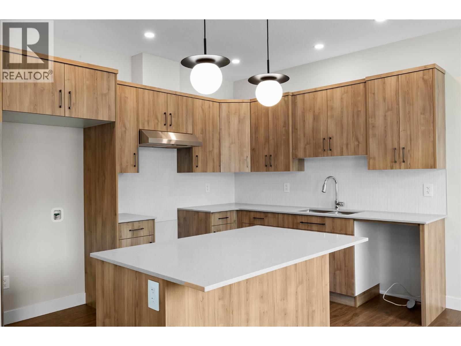 2050 Grasslands Boulevard Unit# 148, Kamloops, British Columbia  V2B 0K7 - Photo 7 - 10363401