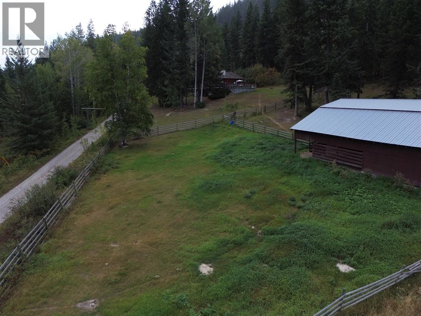 3918 Sanborn Road, Parson, British Columbia  V0A 1L0 - Photo 10 - 10363473