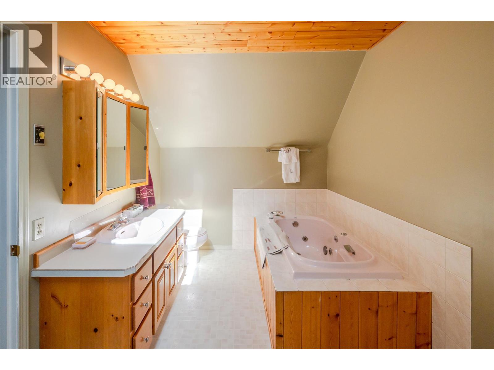 234 Twin Lakes Road, Kaleden, British Columbia  V0H 1K0 - Photo 59 - 10363476