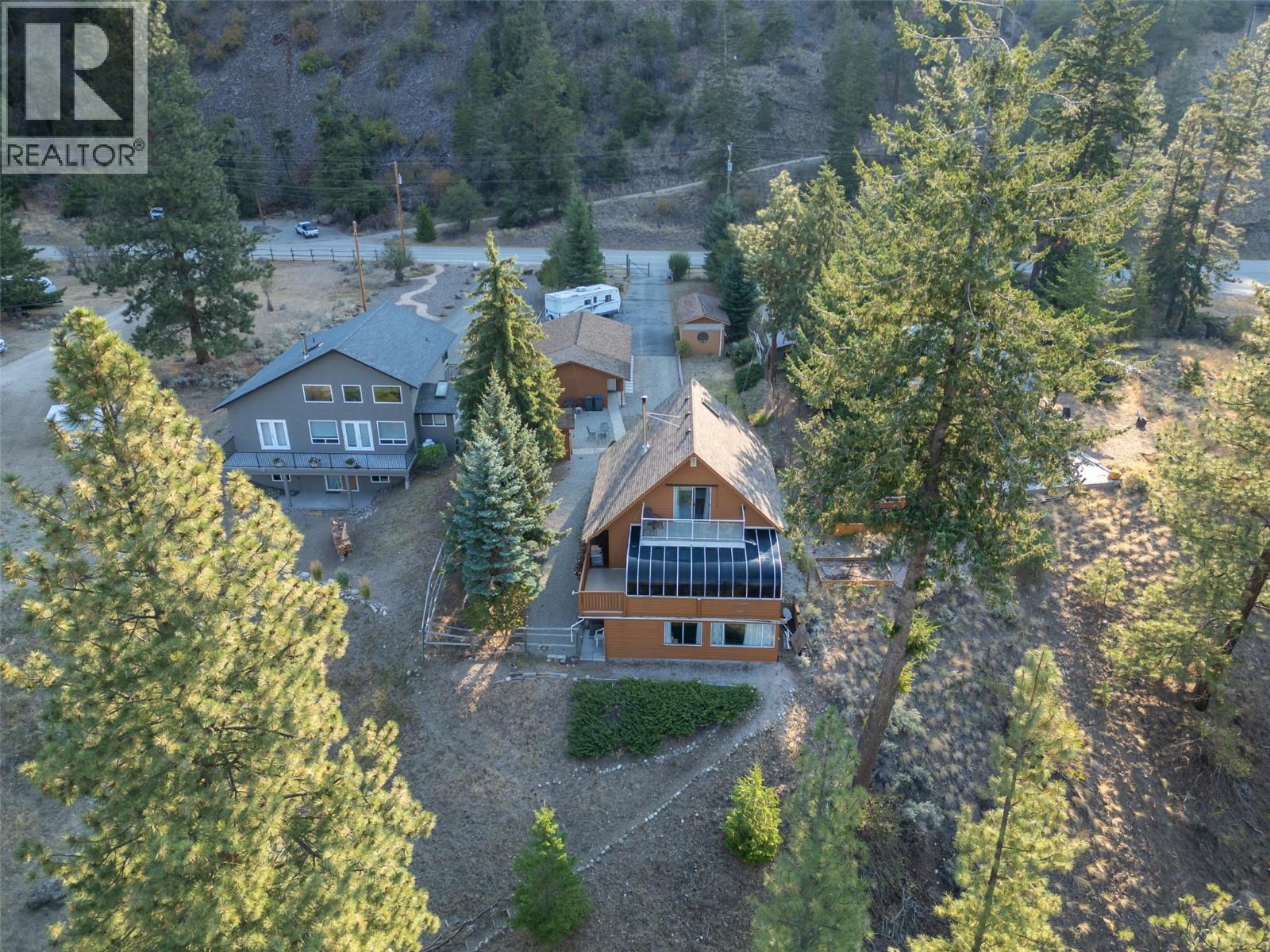 234 Twin Lakes Road, Kaleden, British Columbia  V0H 1K0 - Photo 9 - 10363476