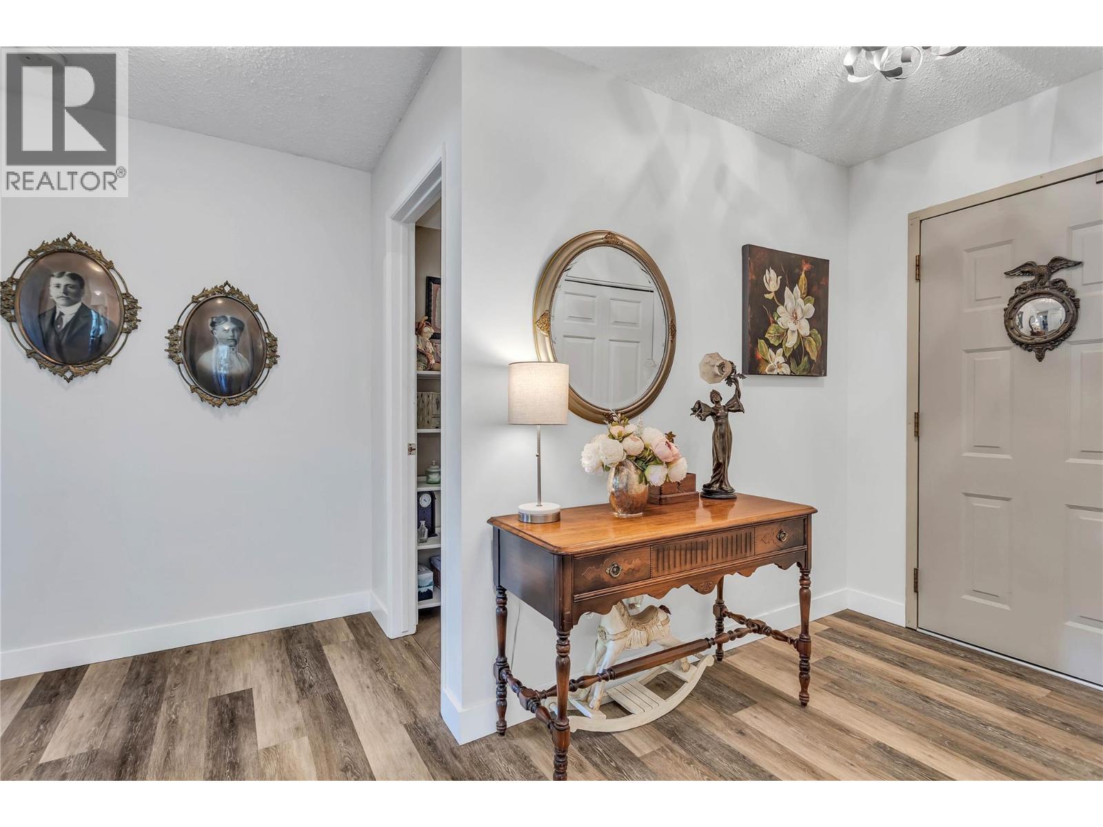 1056 Bernard Avenue Unit# 216, Kelowna, British Columbia  V1Y 8L7 - Photo 23 - 10362901