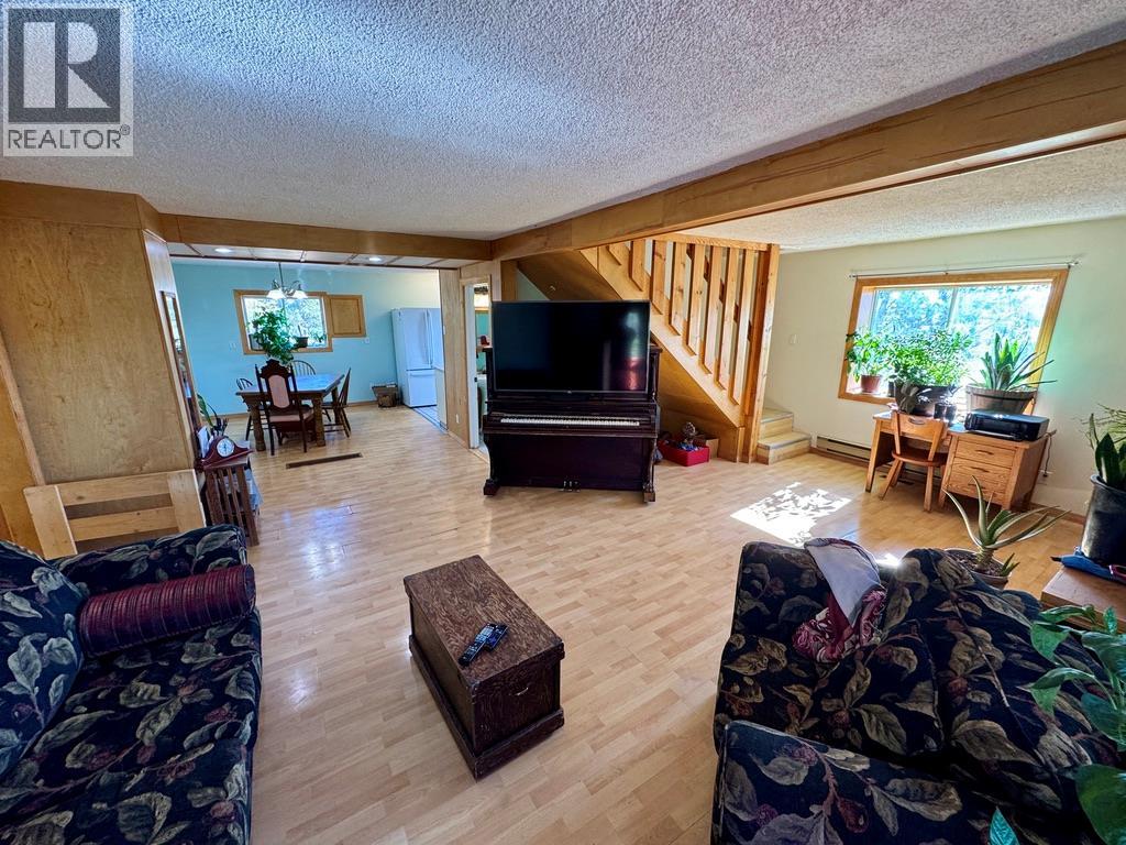 12705 Hwy 52 N, Dawson Creek, British Columbia  V0C 1B0 - Photo 10 - 10363509