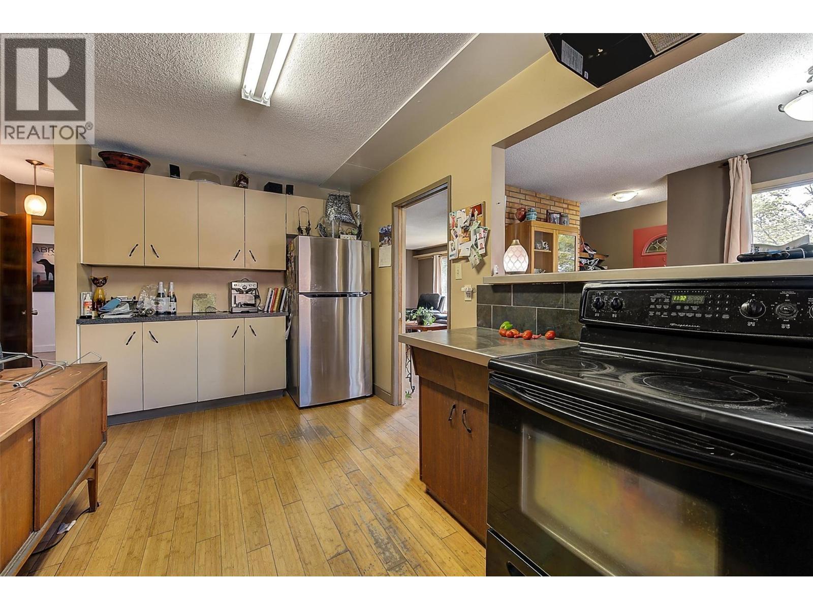 738 Morrison Avenue, Kelowna, British Columbia  V1Y 5E5 - Photo 14 - 10362337