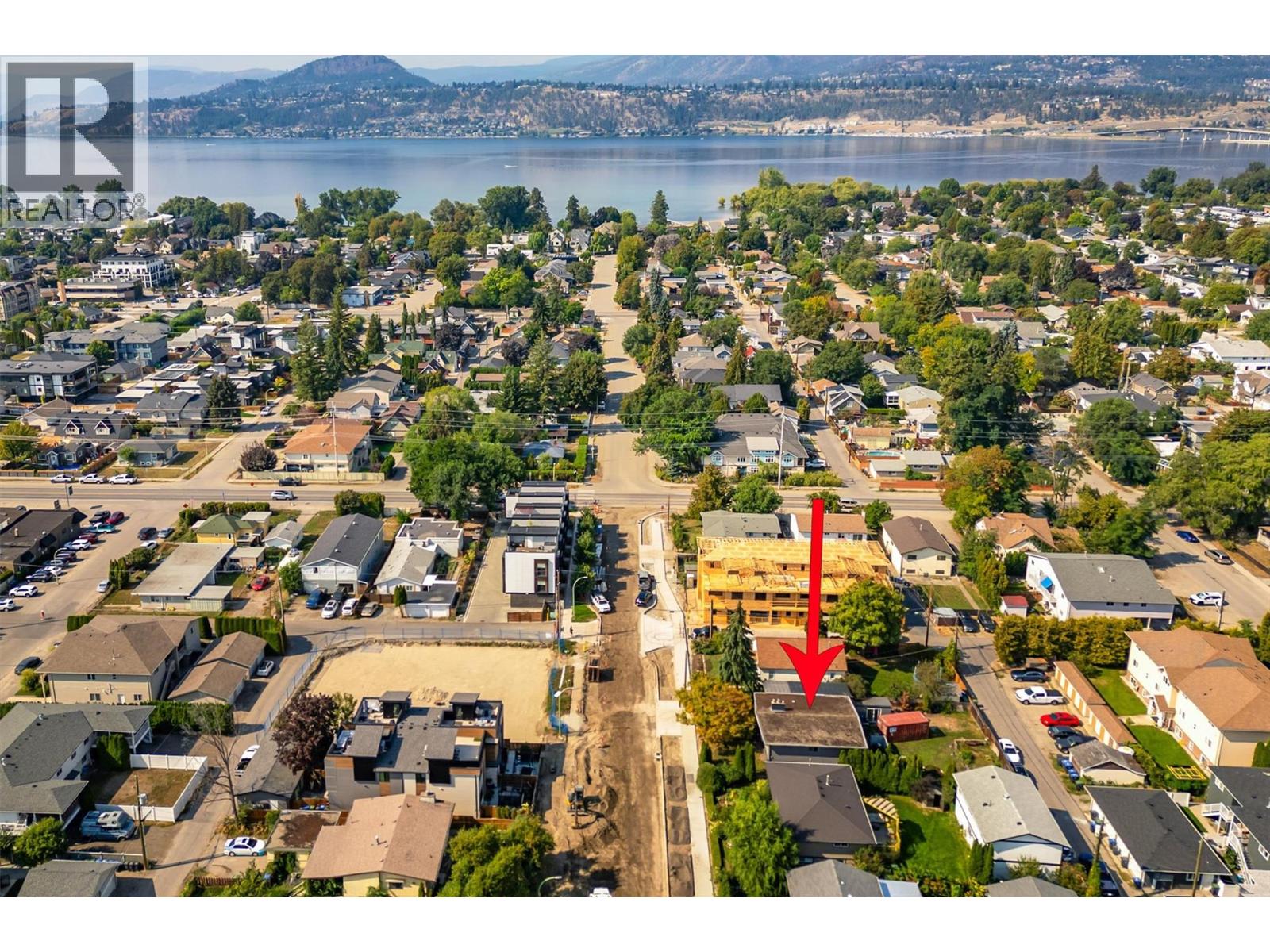 738 Morrison Avenue, Kelowna, British Columbia  V1Y 5E5 - Photo 2 - 10362337