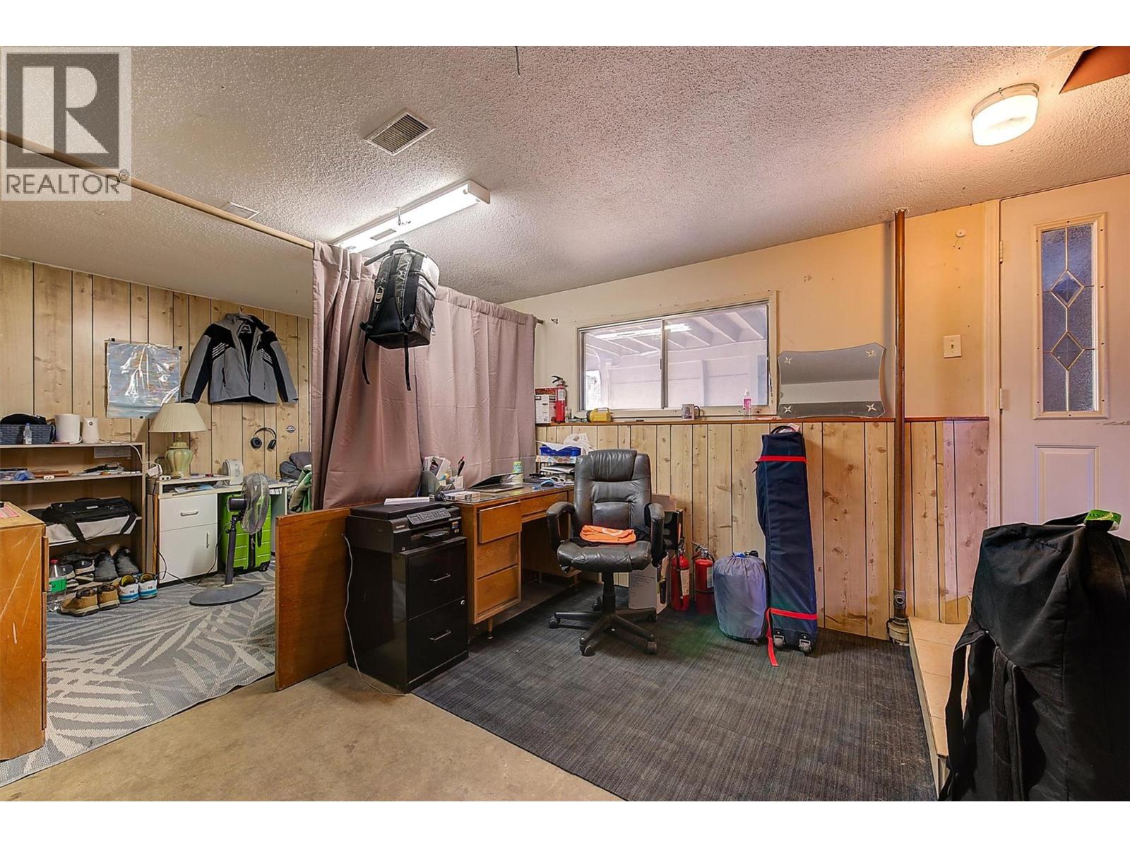 738 Morrison Avenue, Kelowna, British Columbia  V1Y 5E5 - Photo 25 - 10362337