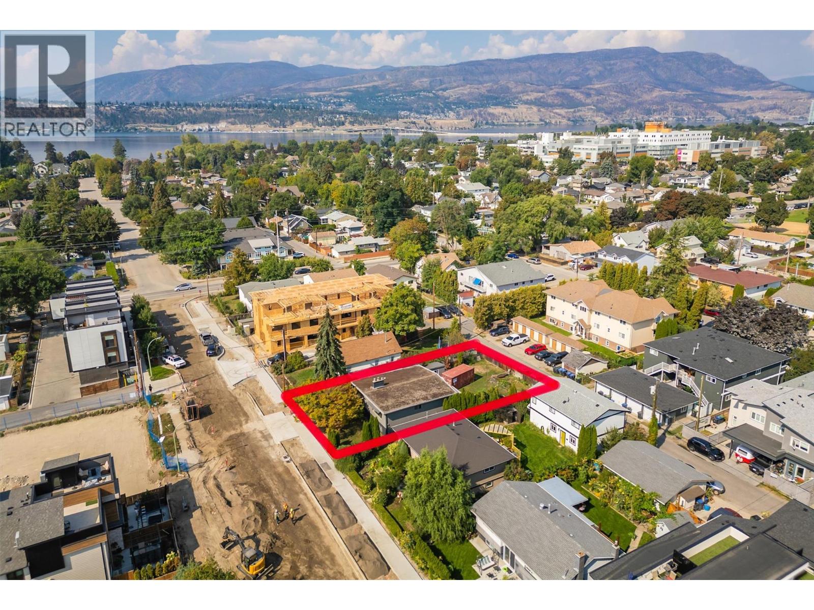 738 Morrison Avenue, Kelowna, British Columbia  V1Y 5E5 - Photo 3 - 10362337