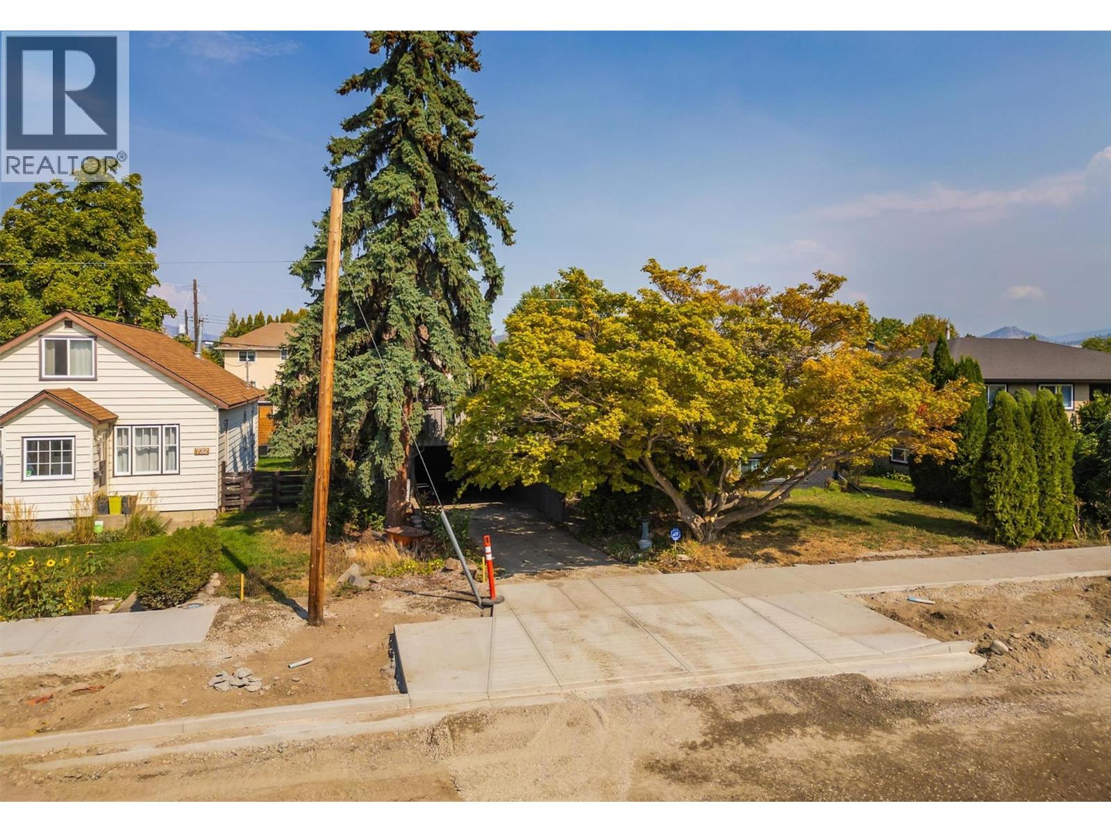 738 Morrison Avenue, Kelowna, British Columbia  V1Y 5E5 - Photo 34 - 10362337