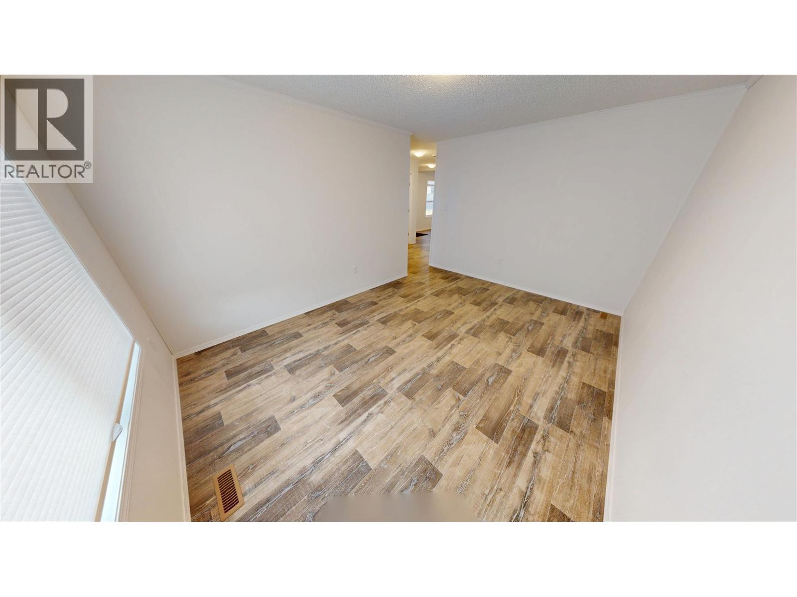 20 Cherokee Drive, Elkford, British Columbia  V0B 1H0 - Photo 17 - 10363349