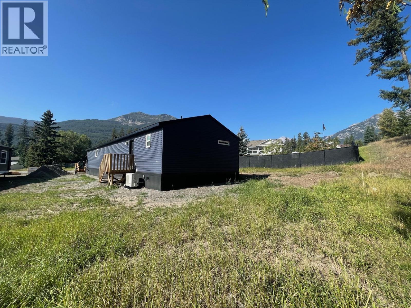 20 Cherokee Drive, Elkford, British Columbia  V0B 1H0 - Photo 23 - 10363349