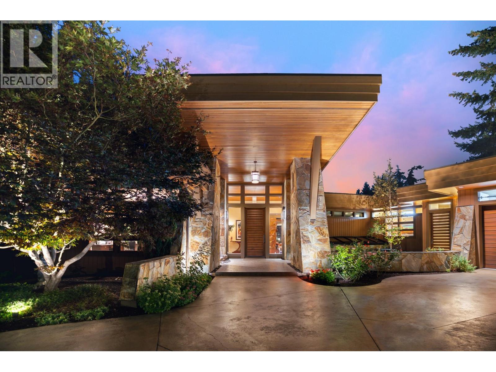 704 Barnaby Road, Kelowna, British Columbia  V1W 4N9 - Photo 13 - 10363565