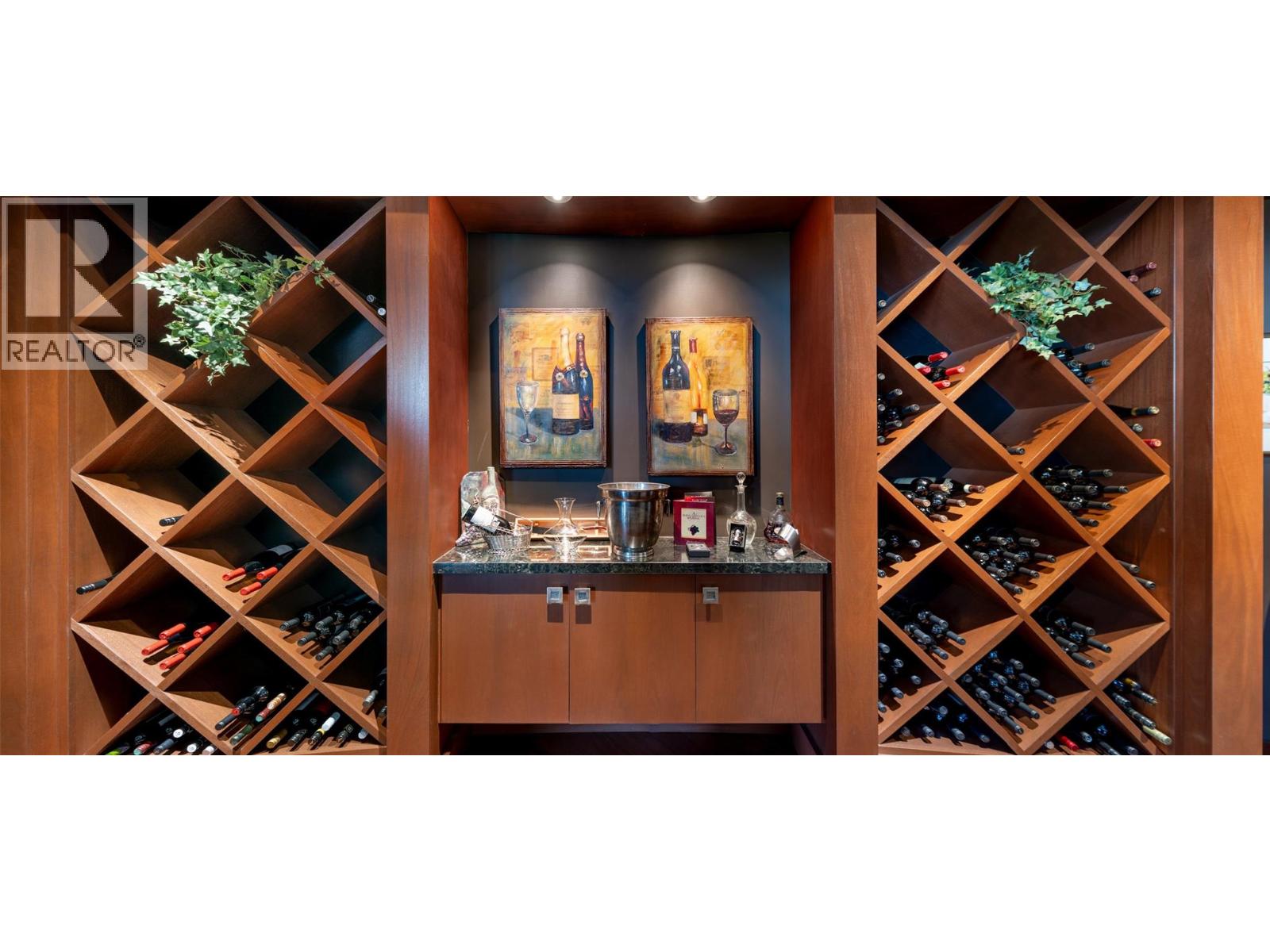 704 Barnaby Road, Kelowna, British Columbia  V1W 4N9 - Photo 49 - 10363565