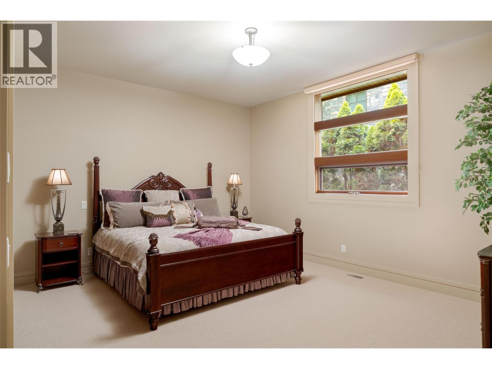 704 Barnaby Road, Kelowna, British Columbia  V1W 4N9 - Photo 54 - 10363565