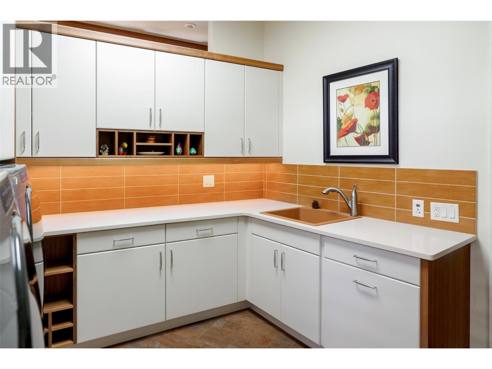 704 Barnaby Road, Kelowna, British Columbia  V1W 4N9 - Photo 59 - 10363565