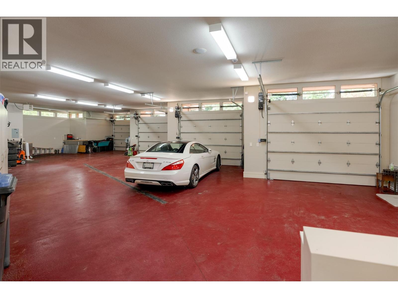 704 Barnaby Road, Kelowna, British Columbia  V1W 4N9 - Photo 60 - 10363565