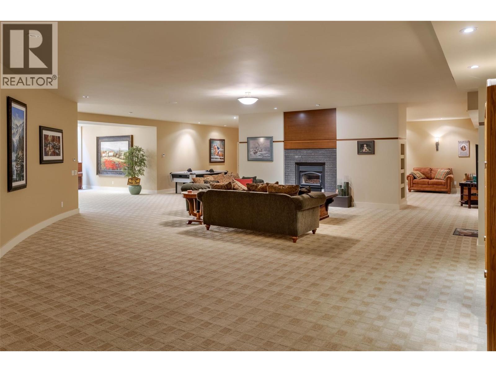 704 Barnaby Road, Kelowna, British Columbia  V1W 4N9 - Photo 63 - 10363565