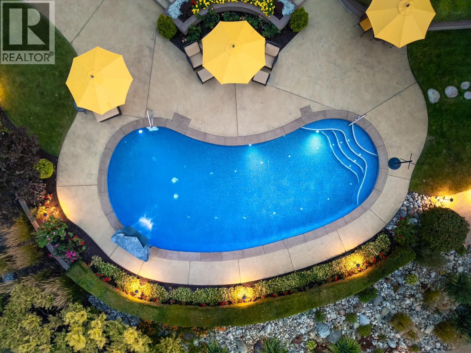 704 Barnaby Road, Kelowna, British Columbia  V1W 4N9 - Photo 85 - 10363565