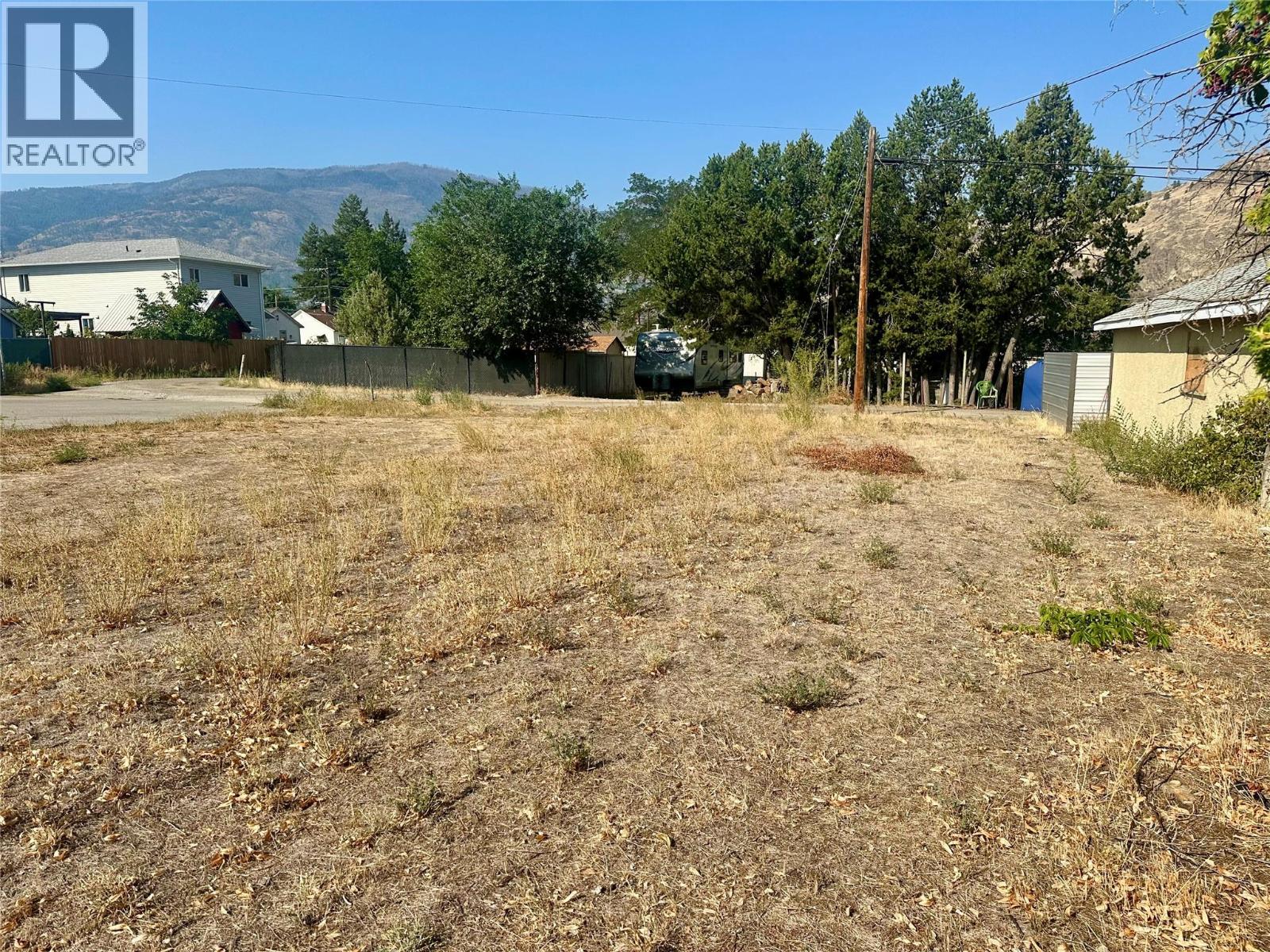 5812 Airport Street, Oliver, British Columbia  V0H 1T0 - Photo 4 - 10362653