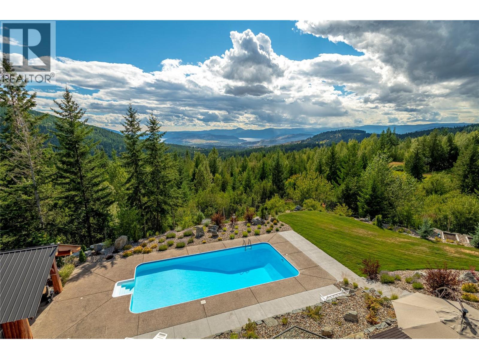 8100, 8104 Silver Star Road, Vernon, British Columbia  V1B 3N1 - Photo 3 - 10363520