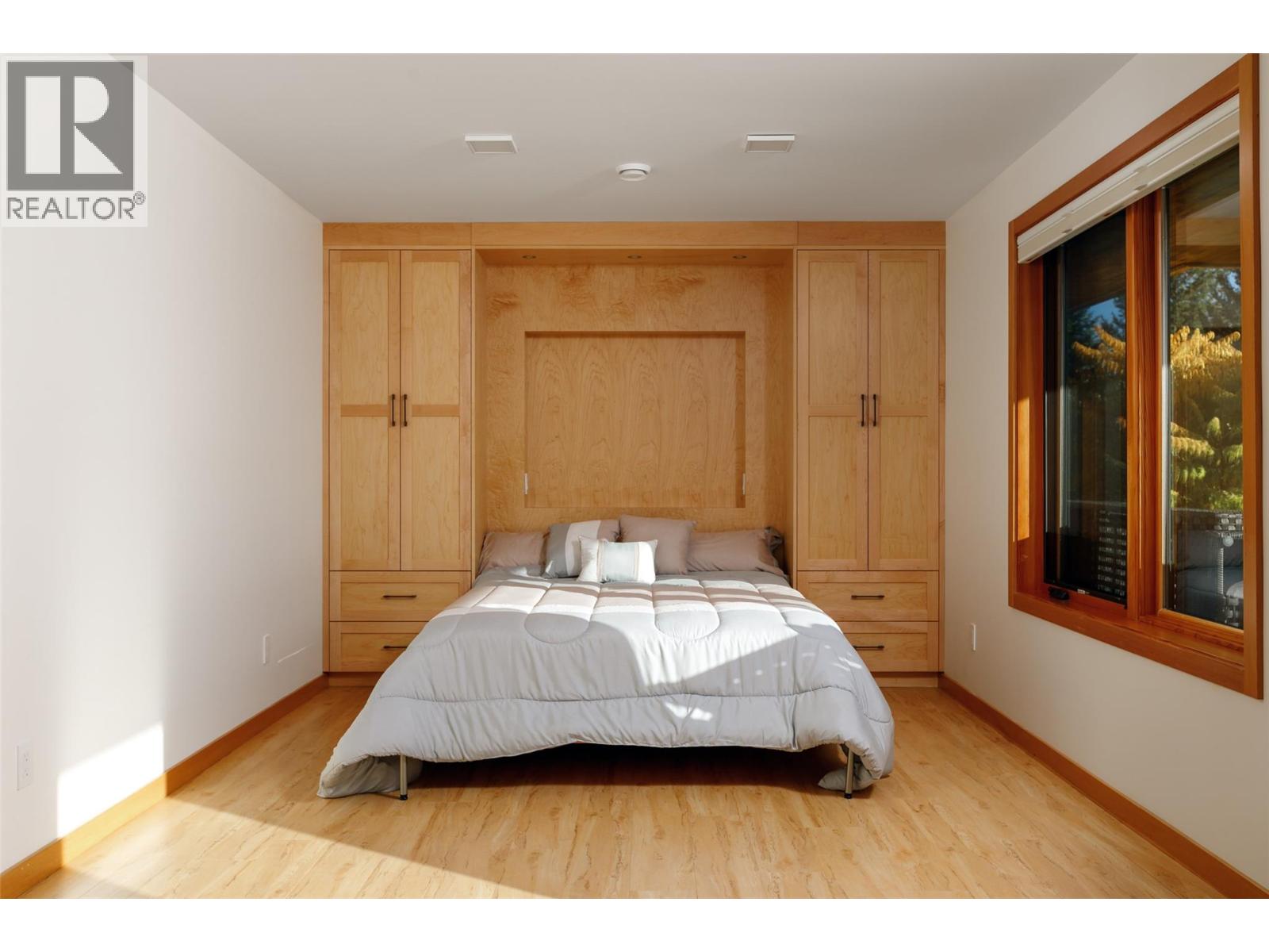 8100, 8104 Silver Star Road, Vernon, British Columbia  V1B 3N1 - Photo 65 - 10363520