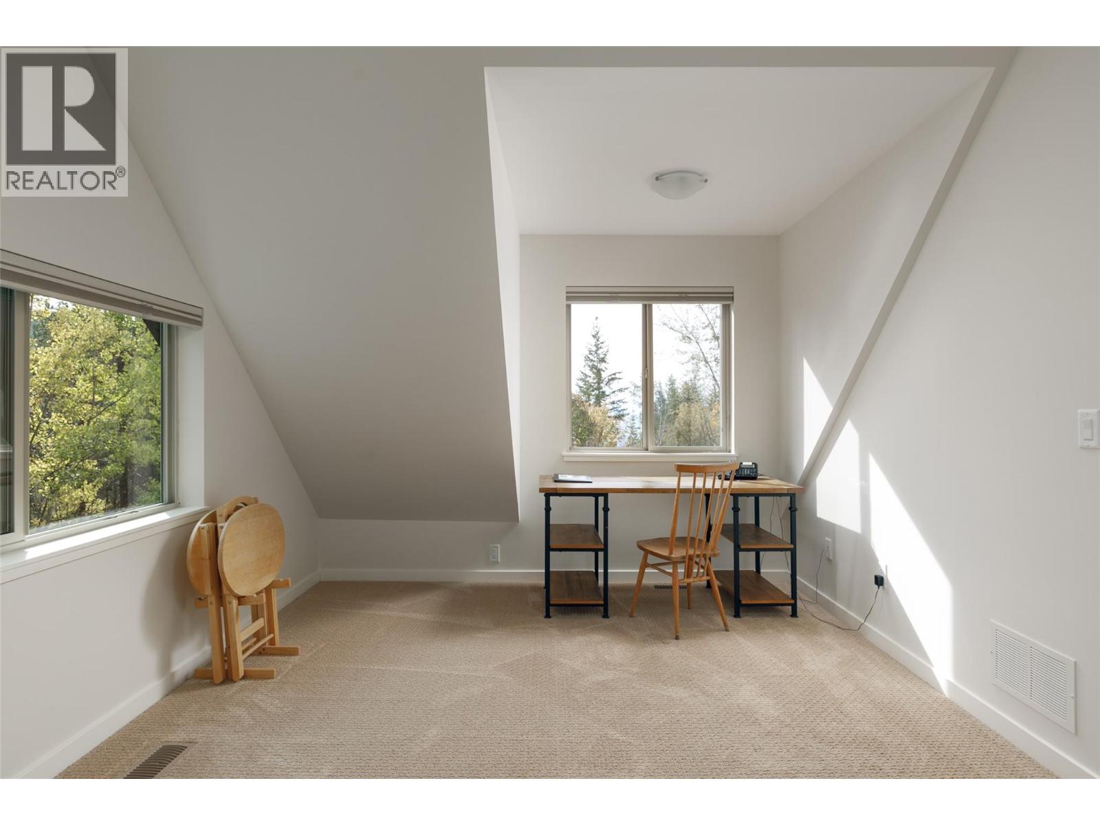 8100, 8104 Silver Star Road, Vernon, British Columbia  V1B 3N1 - Photo 84 - 10363520