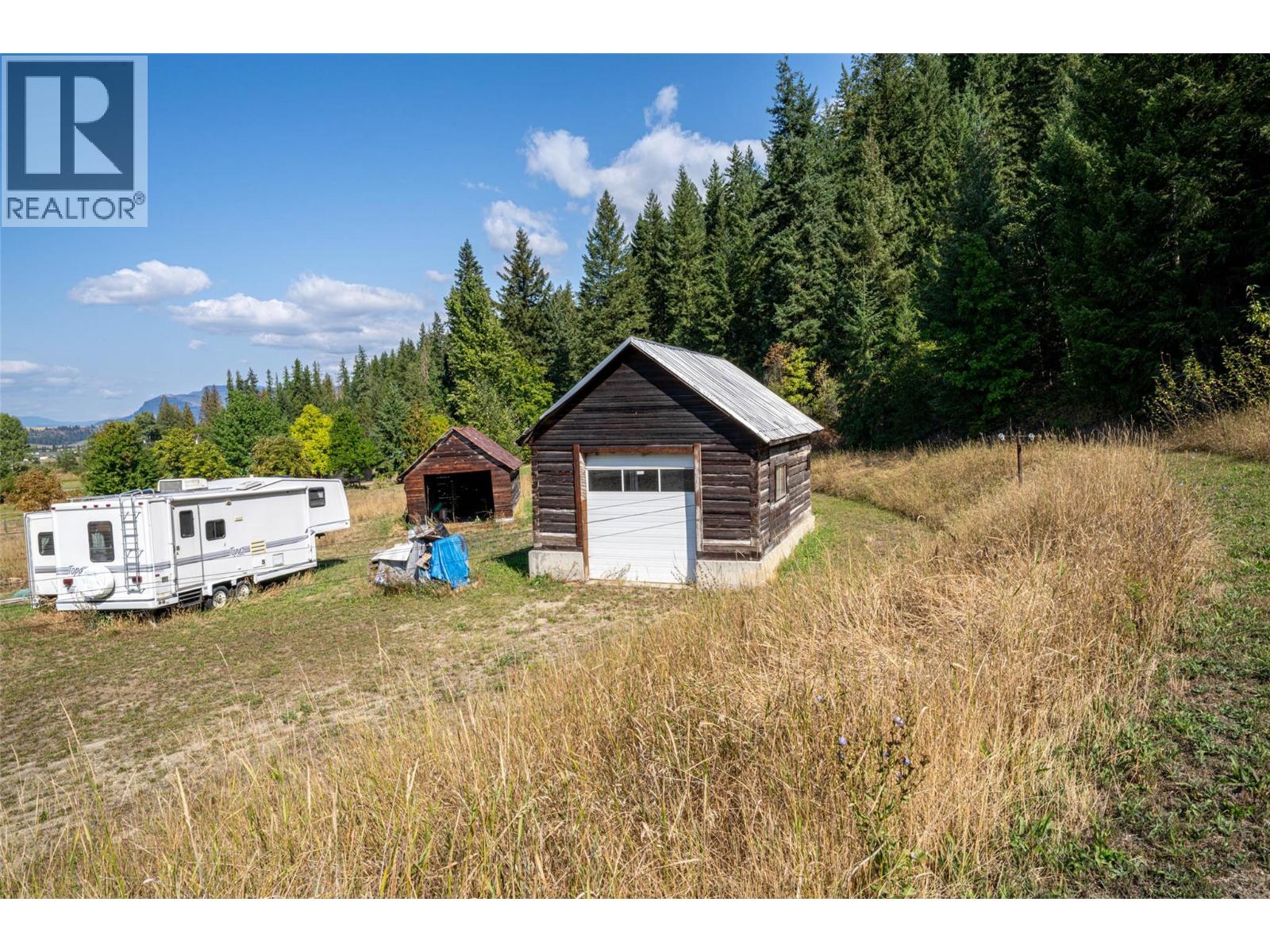4596 Back Enderby Road, Spallumcheen, British Columbia  V0E 1B8 - Photo 16 - 10363178
