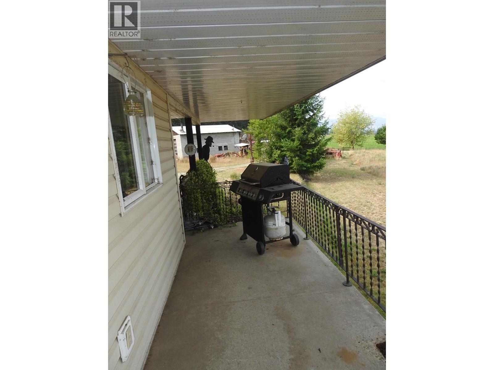 4596 Back Enderby Road, Spallumcheen, British Columbia  V0E 1B8 - Photo 56 - 10363178