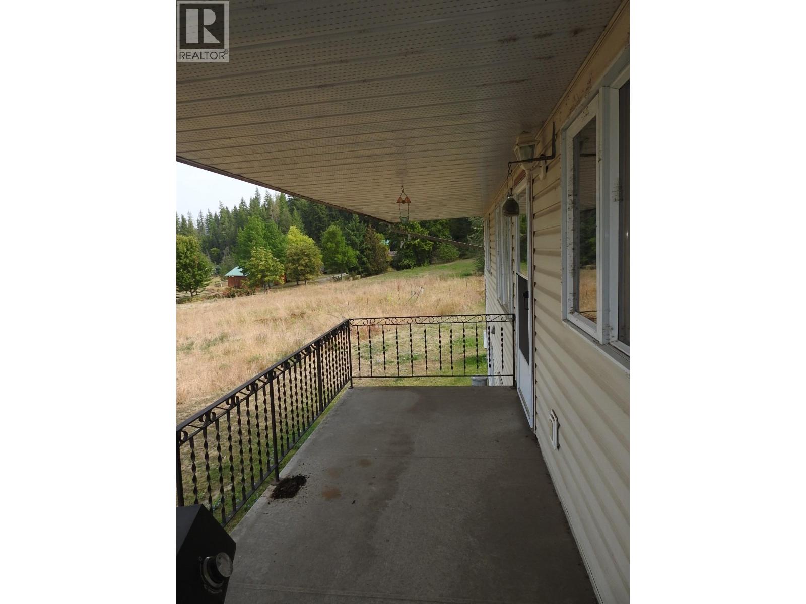 4596 Back Enderby Road, Spallumcheen, British Columbia  V0E 1B8 - Photo 57 - 10363178