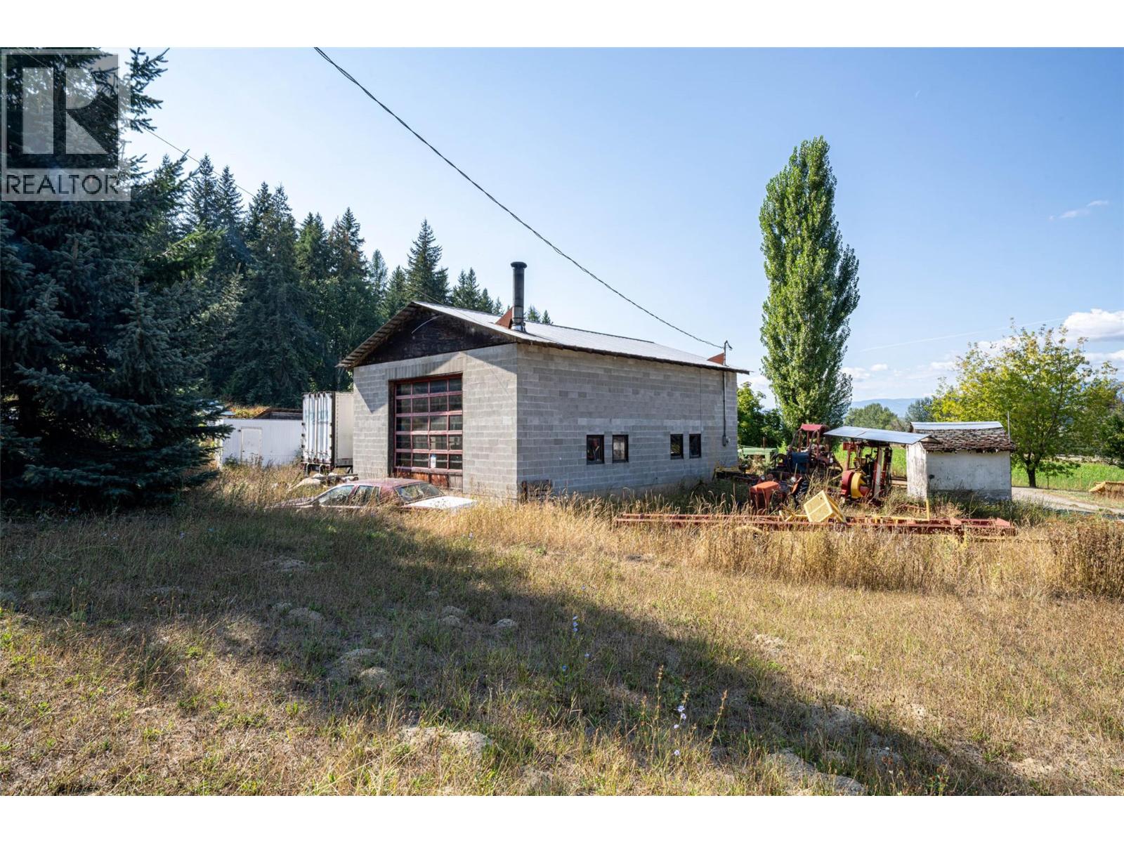 4596 Back Enderby Road, Spallumcheen, British Columbia  V0E 1B8 - Photo 6 - 10363178