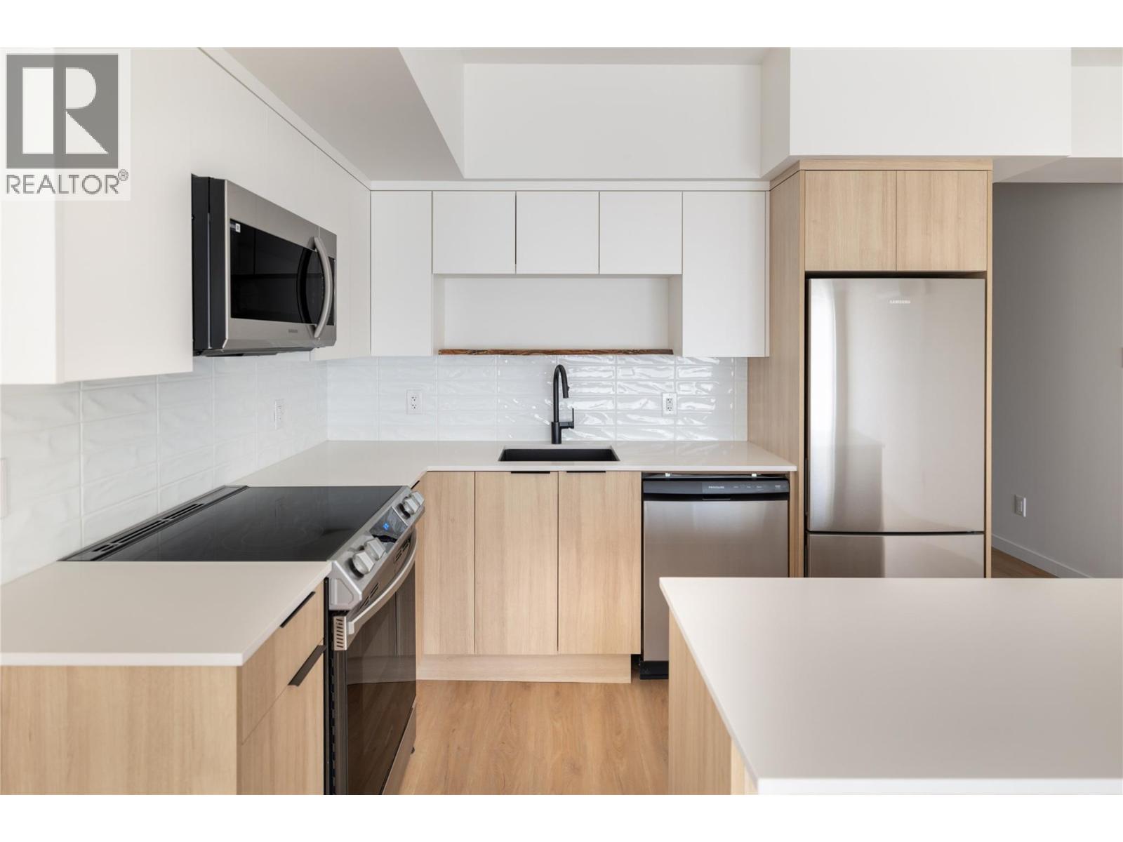 604 Cawston Avenue Unit# 415, Kelowna, British Columbia  V1Y 6Z4 - Photo 5 - 10363566