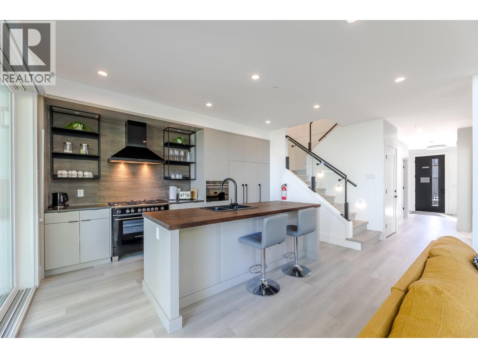 3240 Landry Crescent, Summerland, British Columbia  V0H 1Z9 - Photo 11 - 10363478