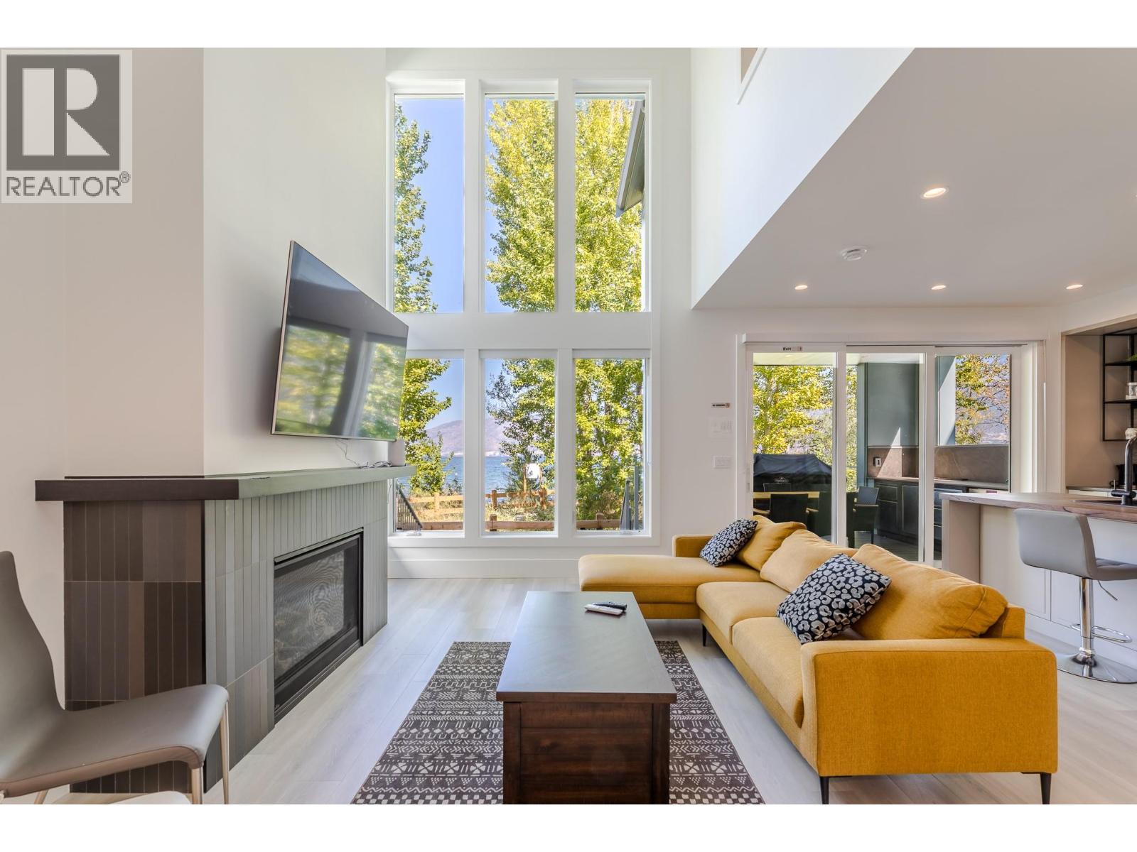 3240 Landry Crescent, Summerland, British Columbia  V0H 1Z9 - Photo 6 - 10363478