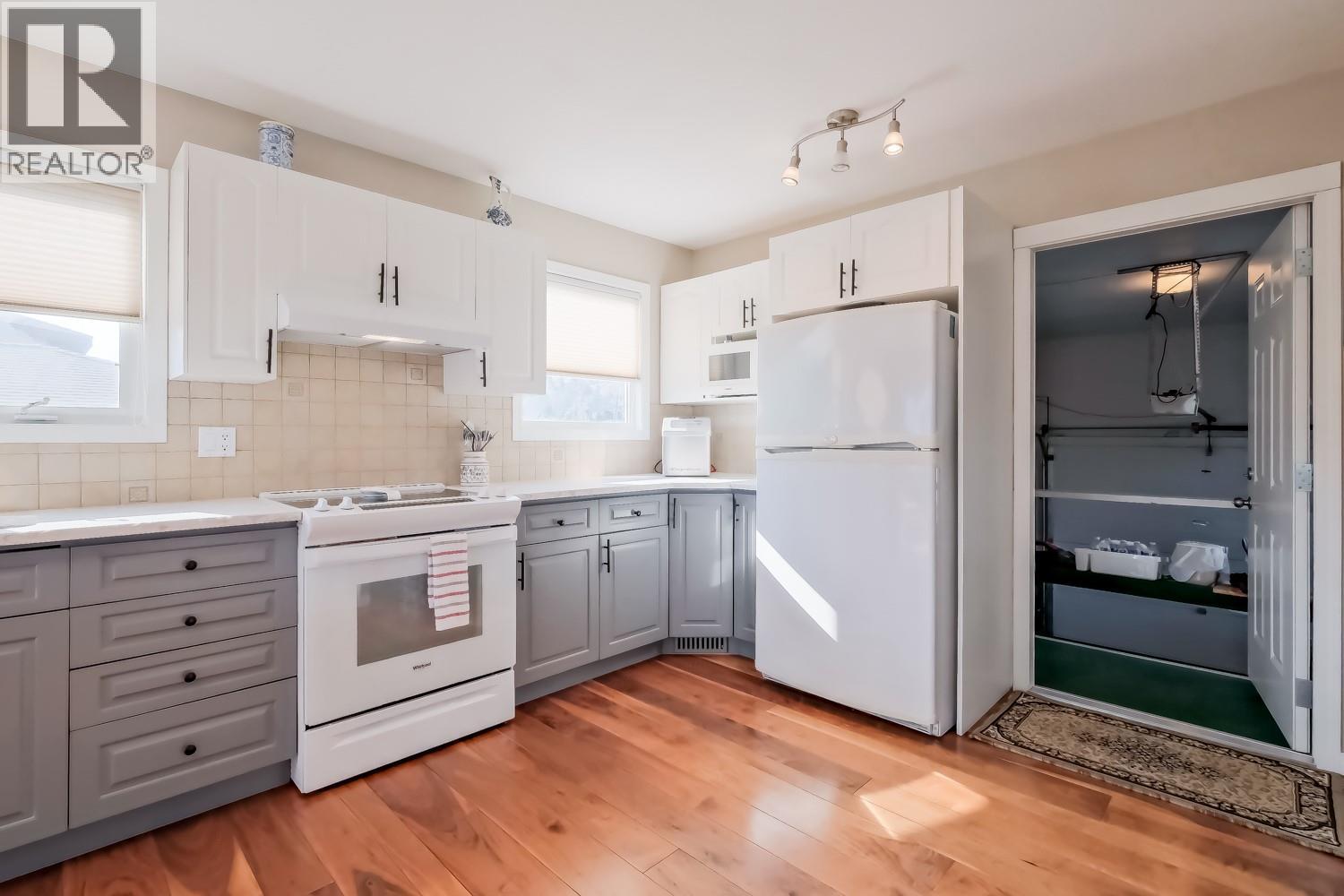 13391 Mcclure Place, Summerland, British Columbia  V0H 1Z1 - Photo 9 - 10363464