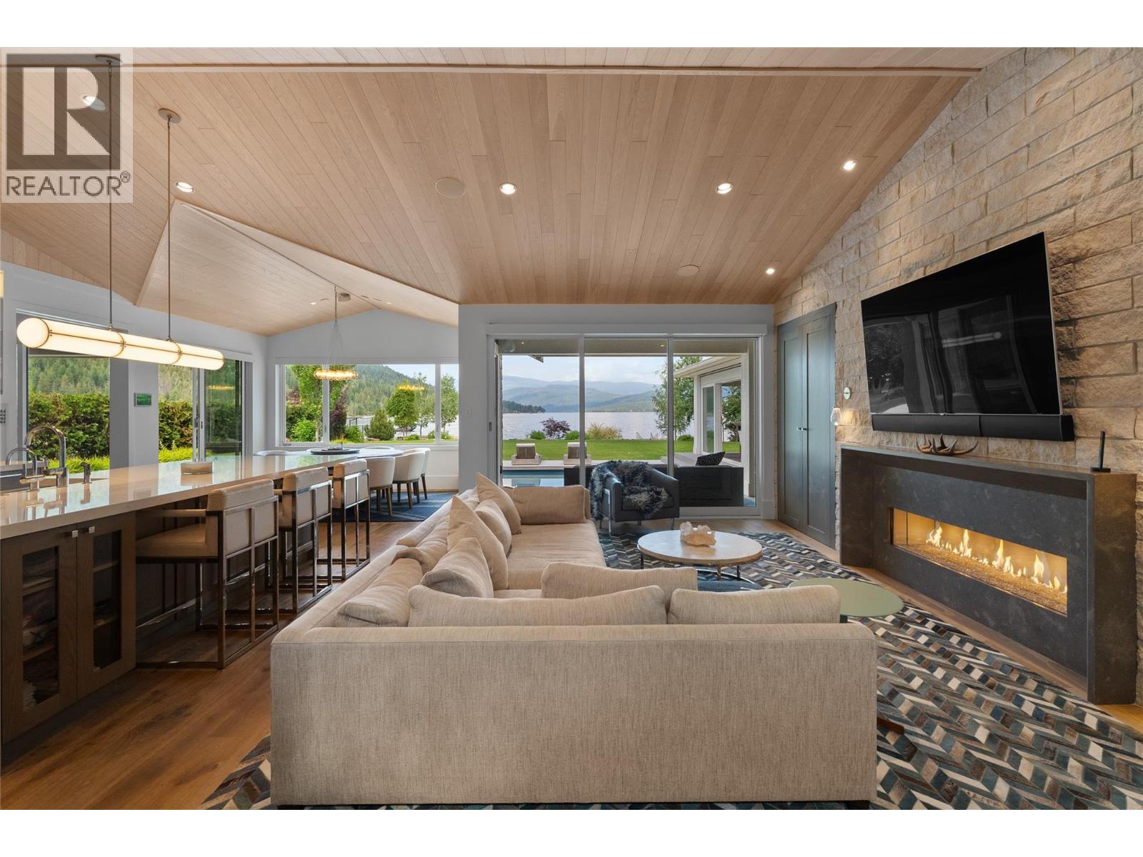 2506 Welch Place, Magna Bay, British Columbia  V0E 1M7 - Photo 13 - 10359859