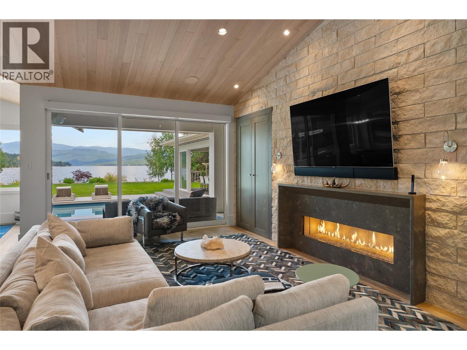 2506 Welch Place, Magna Bay, British Columbia  V0E 1M7 - Photo 15 - 10359859