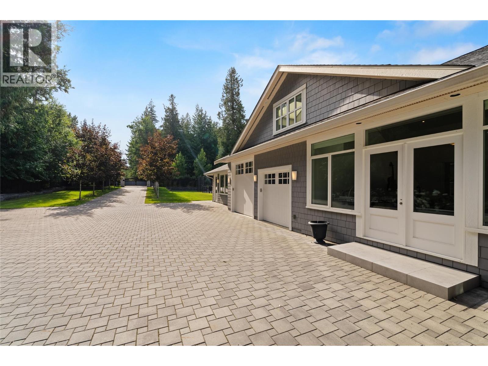 2506 Welch Place, Magna Bay, British Columbia  V0E 1M7 - Photo 3 - 10359859