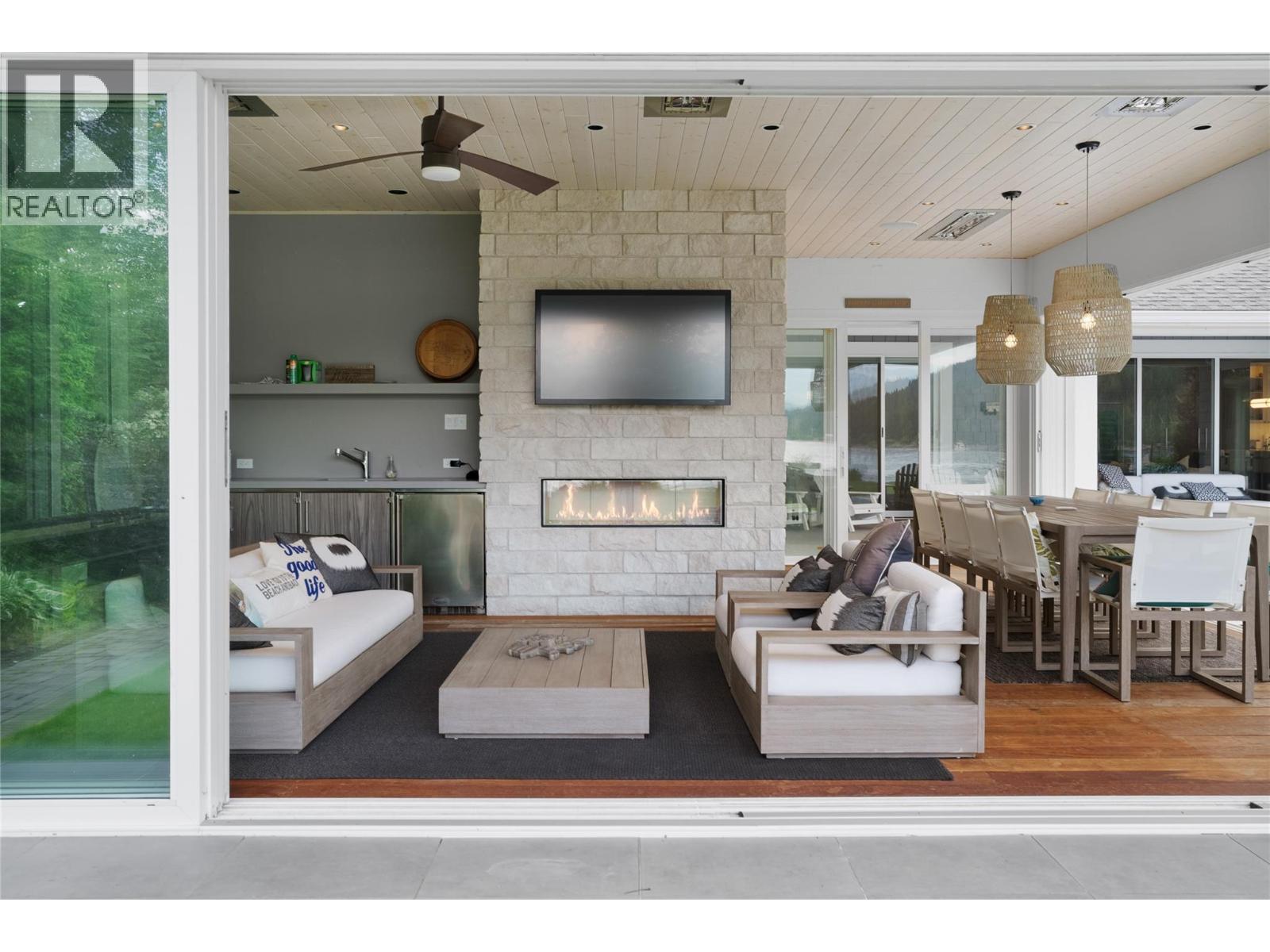 2506 Welch Place, Magna Bay, British Columbia  V0E 1M7 - Photo 50 - 10359859