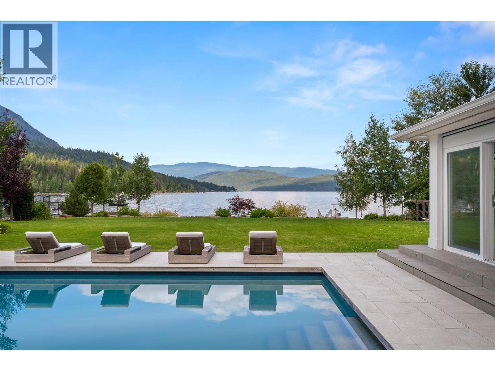 2506 Welch Place, Magna Bay, British Columbia  V0E 1M7 - Photo 6 - 10359859