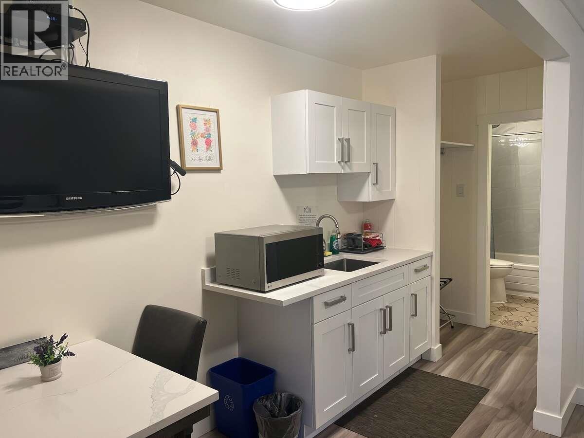 4881 St Mary's Street, Radium Hot Springs, British Columbia  V0A 1M0 - Photo 9 - 10363633