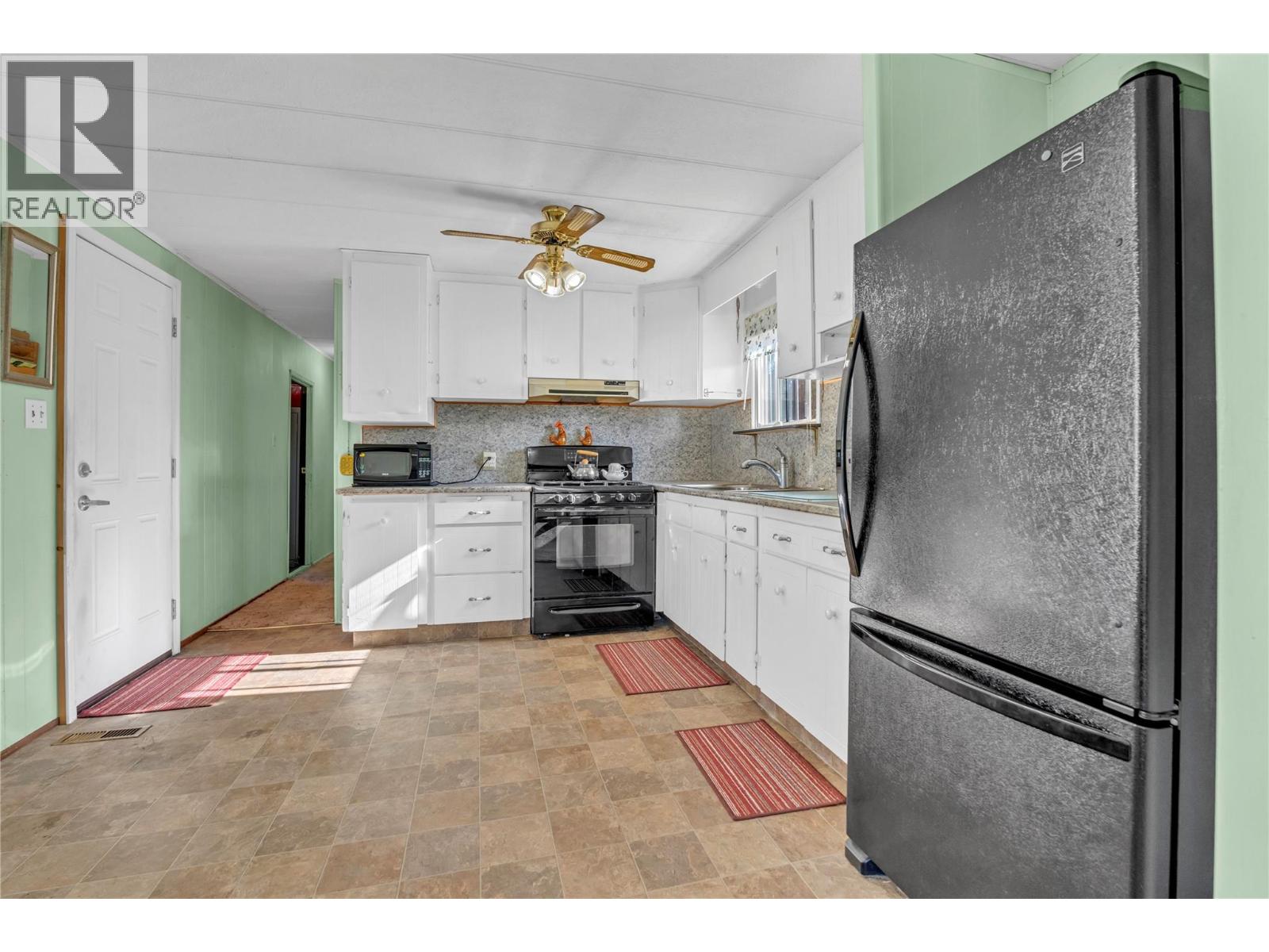 263 Hwy 3 Unit# 27, Princeton, British Columbia  V0X 1W0 - Photo 11 - 10360027