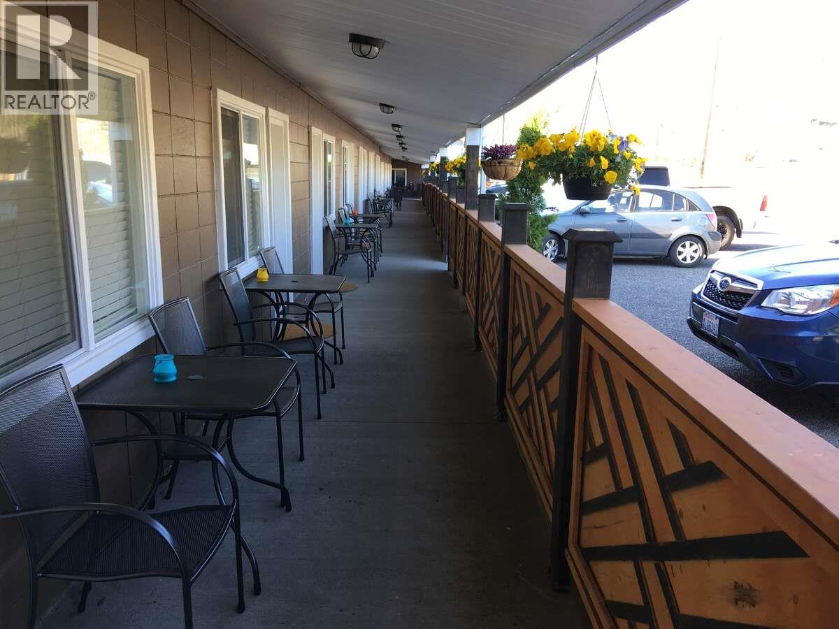 1197 Collins Road, Cache Creek, British Columbia  V0K 1H0 - Photo 5 - 10363639