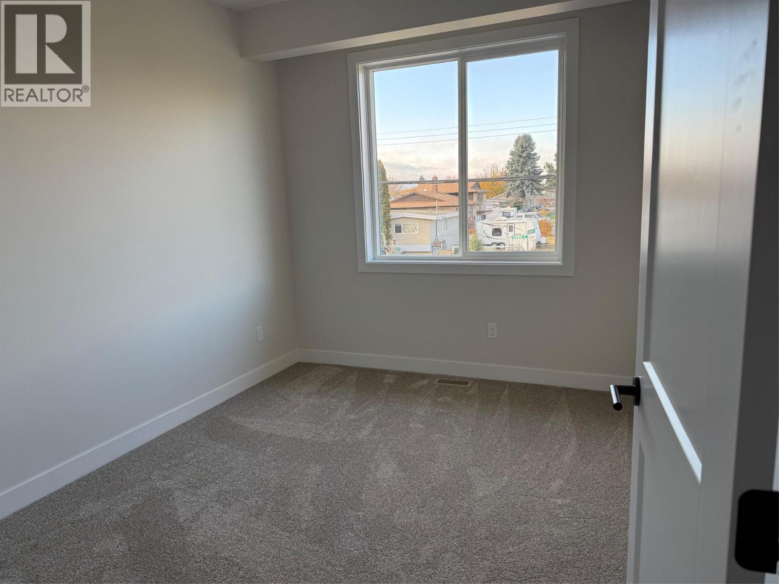 855 Schreiner Street, Kamloops, British Columbia  V2B 5V5 - Photo 9 - 10363627